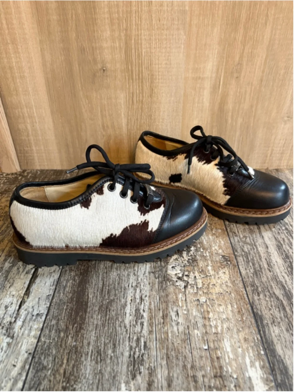 Vintage Michel Jordi Genuine Cowhide Hair-On Hide Oxford Shoes – Size 35